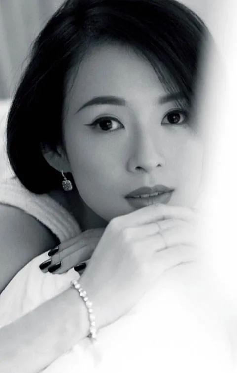 "章子怡做梦都想不到,她提出分手时,富豪男友vivi居然说出这样的话!