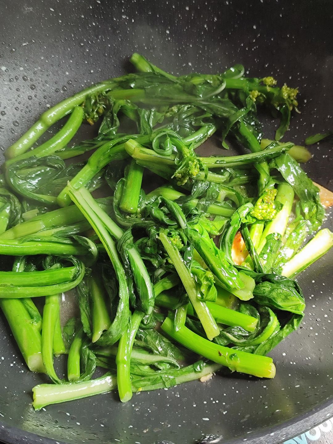 菜芯的做法