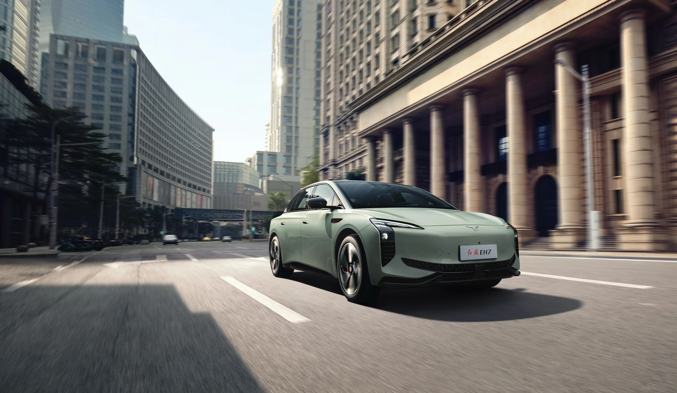 红旗品牌eh7电动车震撼来袭!