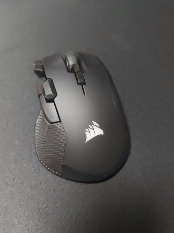 美商海盗船游戏鼠标质量怎么样?体验精准操控与持久续航