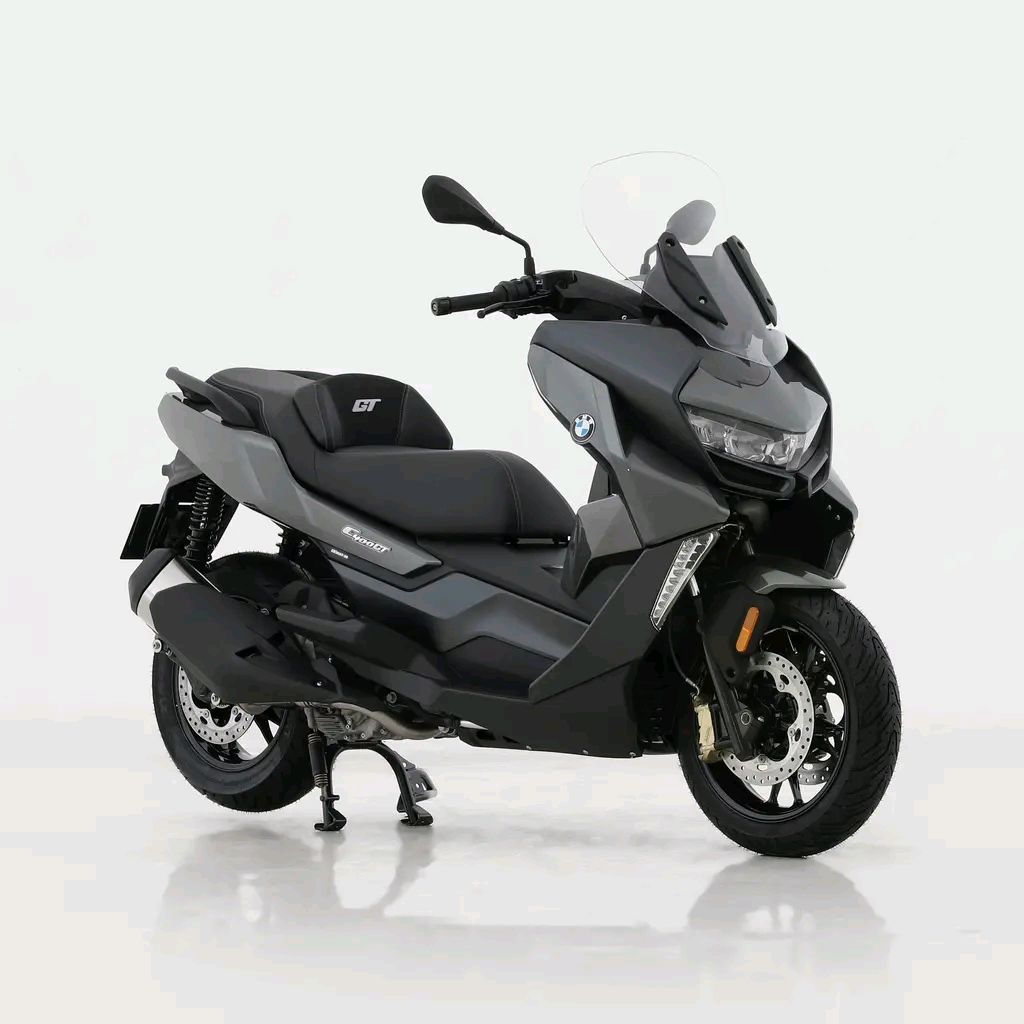 85900元,踏板界的颜值天花板!宝马c400gt