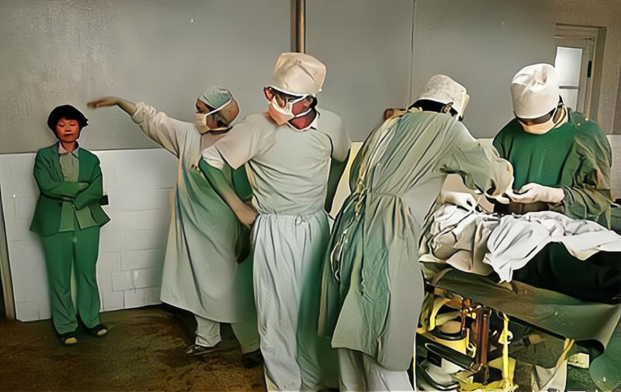 20世纪80年代末,在我国陕西省临潼农村,一位刚接受完"结扎"手术的妇女