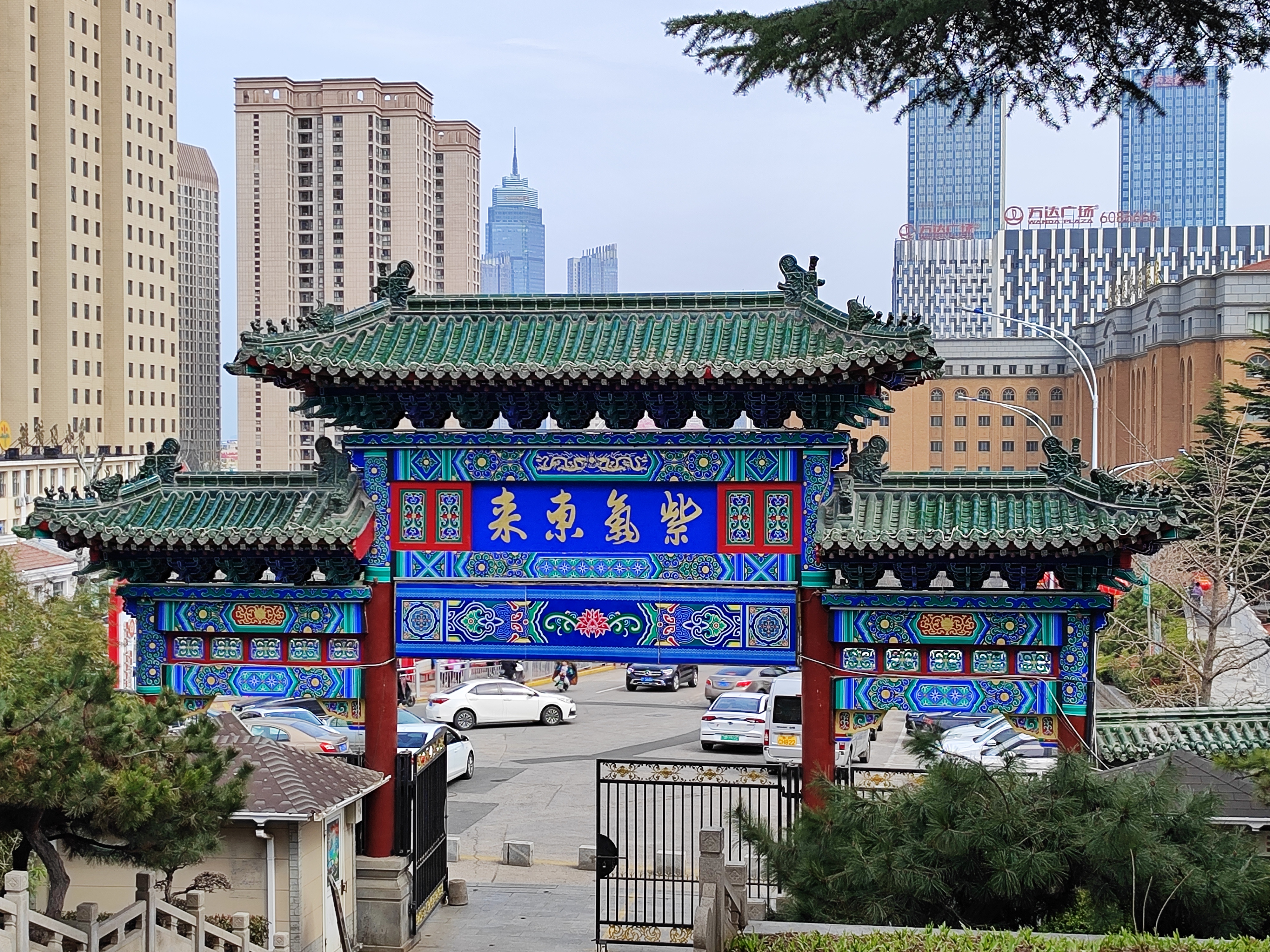 春天来了毓璜顶公园春光明媚又古朴典雅,让人流连忘返转了一圈又一圈