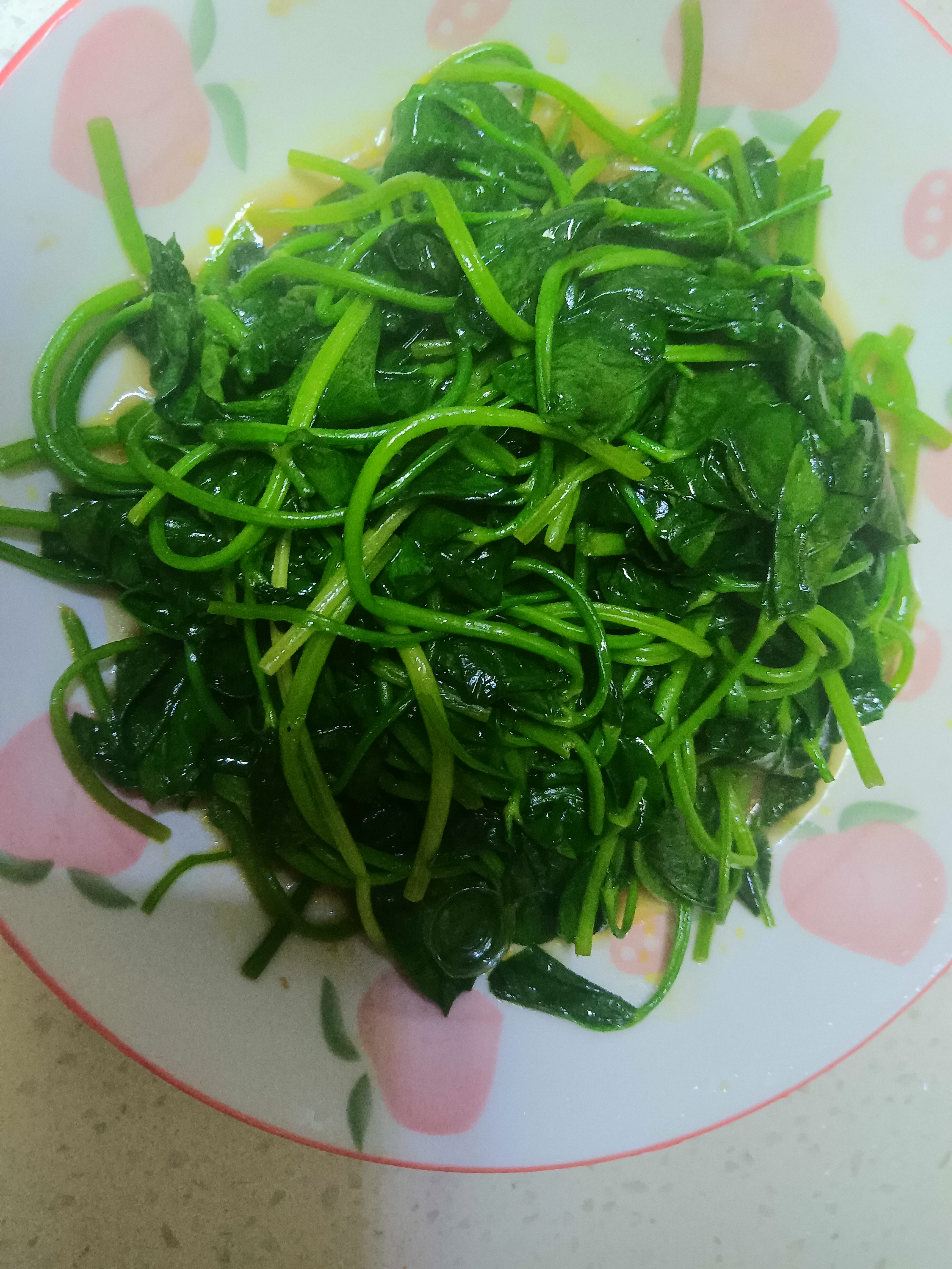 酒香草头做起来,草头这个菜估计也就江浙沪吃吧,反正安徽这边是不认点