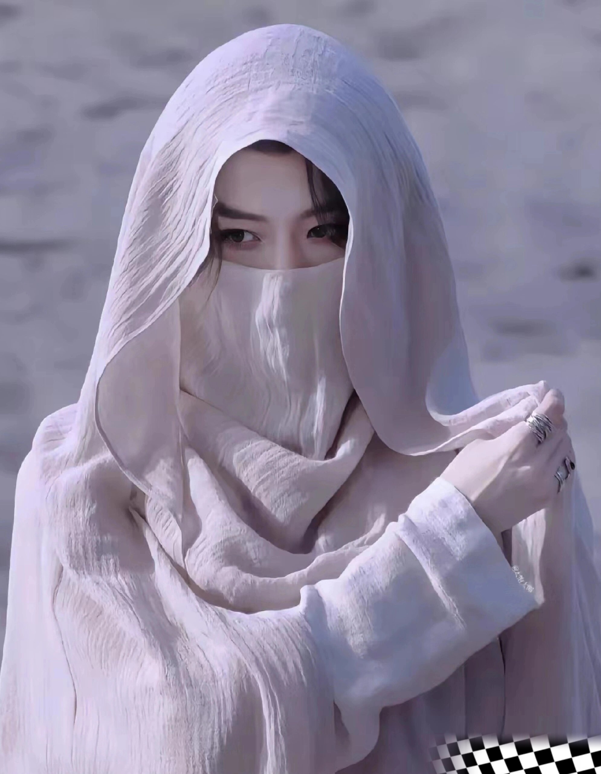 成毅,罗云熙,邓为三大男顶流的异域蒙面造型!