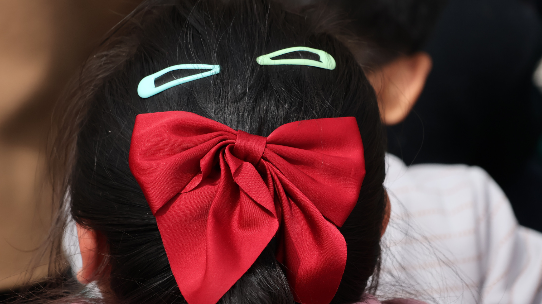 小女孩头上的发卡
