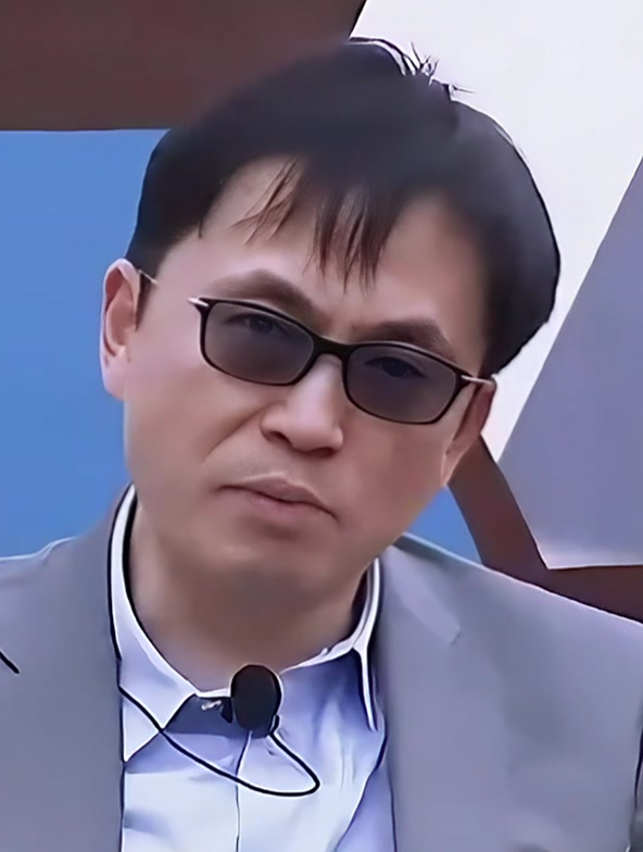 从矿工到身价5000亿,开了上帝视角的男人,张磊到底凭什么?