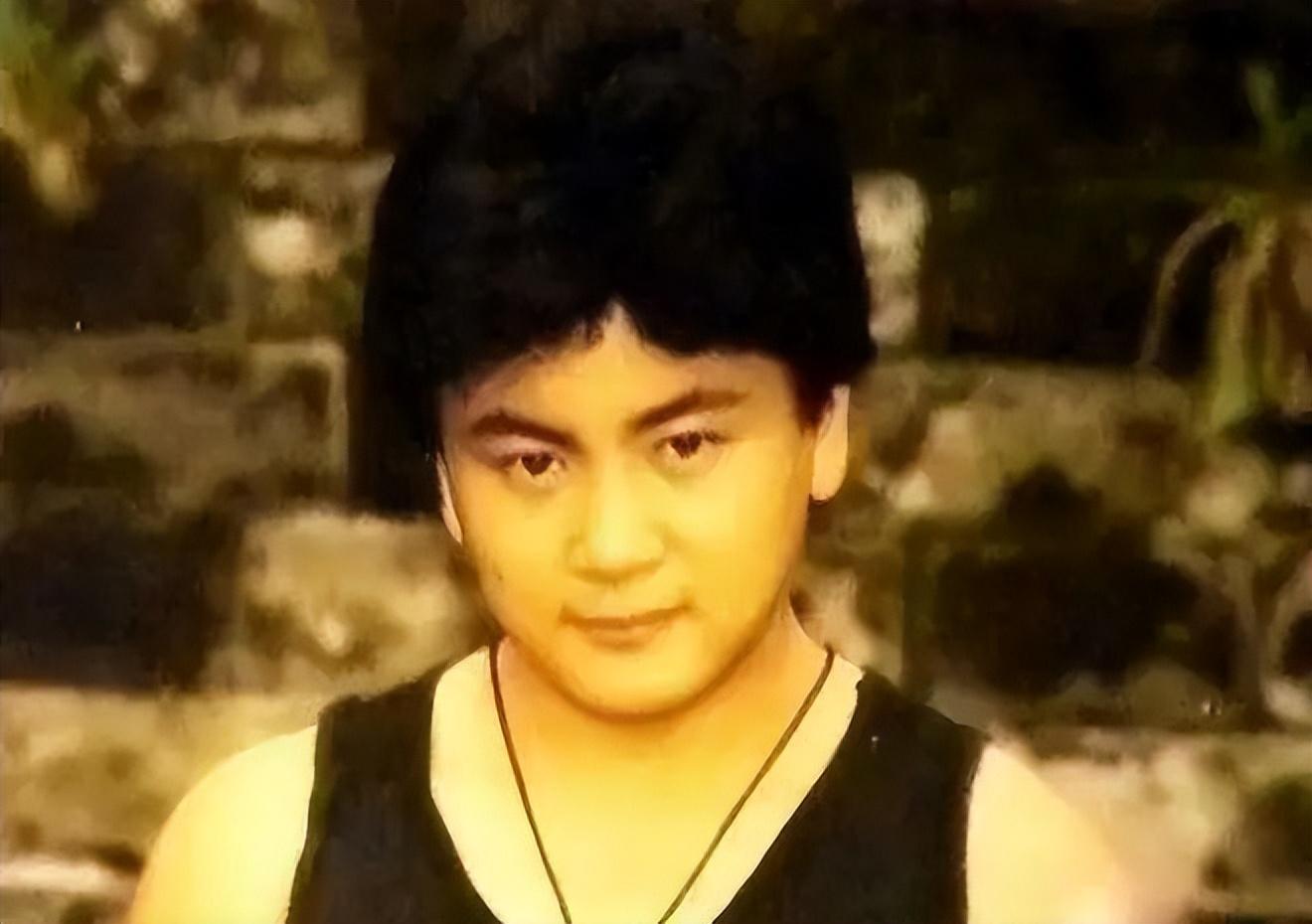 回顾李琦不顾医生劝阻每天2包烟8两白酒今身体状况如何