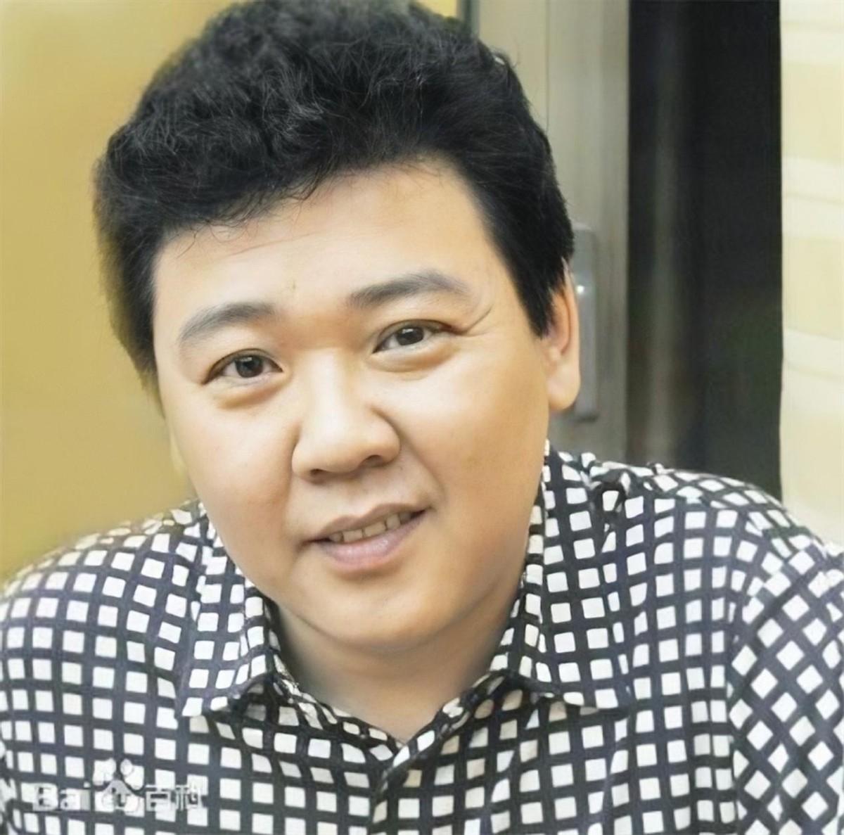 回顾牟玄甫被誉为东方金嗓子当红时挥泪隐退今苦尽甘来