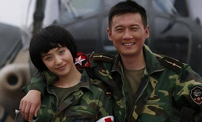 回顾演员徐洪浩比妻子大10岁戏里演父女戏外恩爱幸福惹人羡