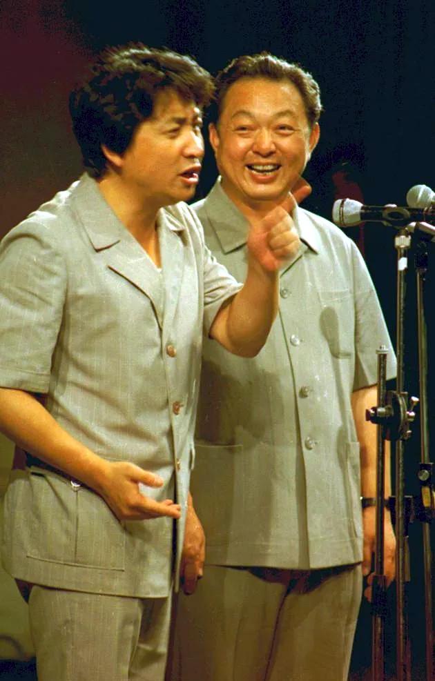 回顾唐杰忠离世六年老伴和小儿子都离世儿女为遗产闹上法庭