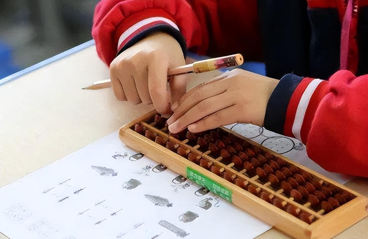 大概有很多人并不是很了解珠心算到底是什么,我们在了解这个故事之前