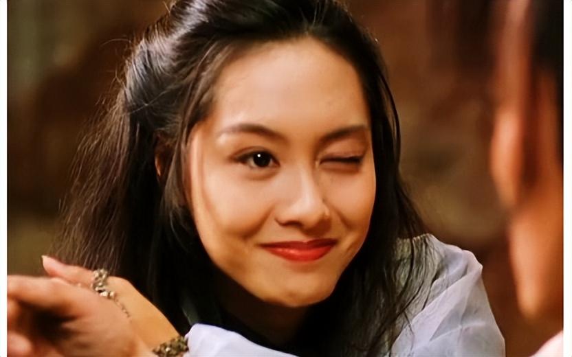 当年靠着"紫霞仙子"而大火,而这个角色,放到现在仍然是经典.