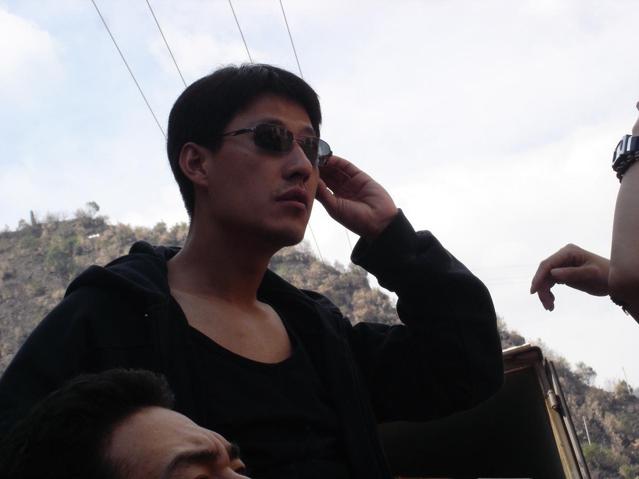 回顾于震闪婚闪离再婚娶小娇妻为让岳父岳母安心自愿收敛脾气