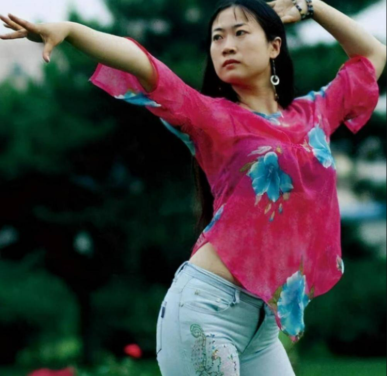 回顾网红鼻祖程琳曾称霸qq的非主流女神而她的故事太传奇