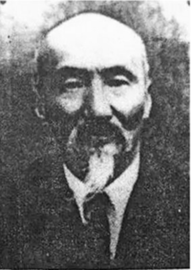 1947年一地下情报员被敌人逮捕狱中策反叛徒坚持到最后一刻