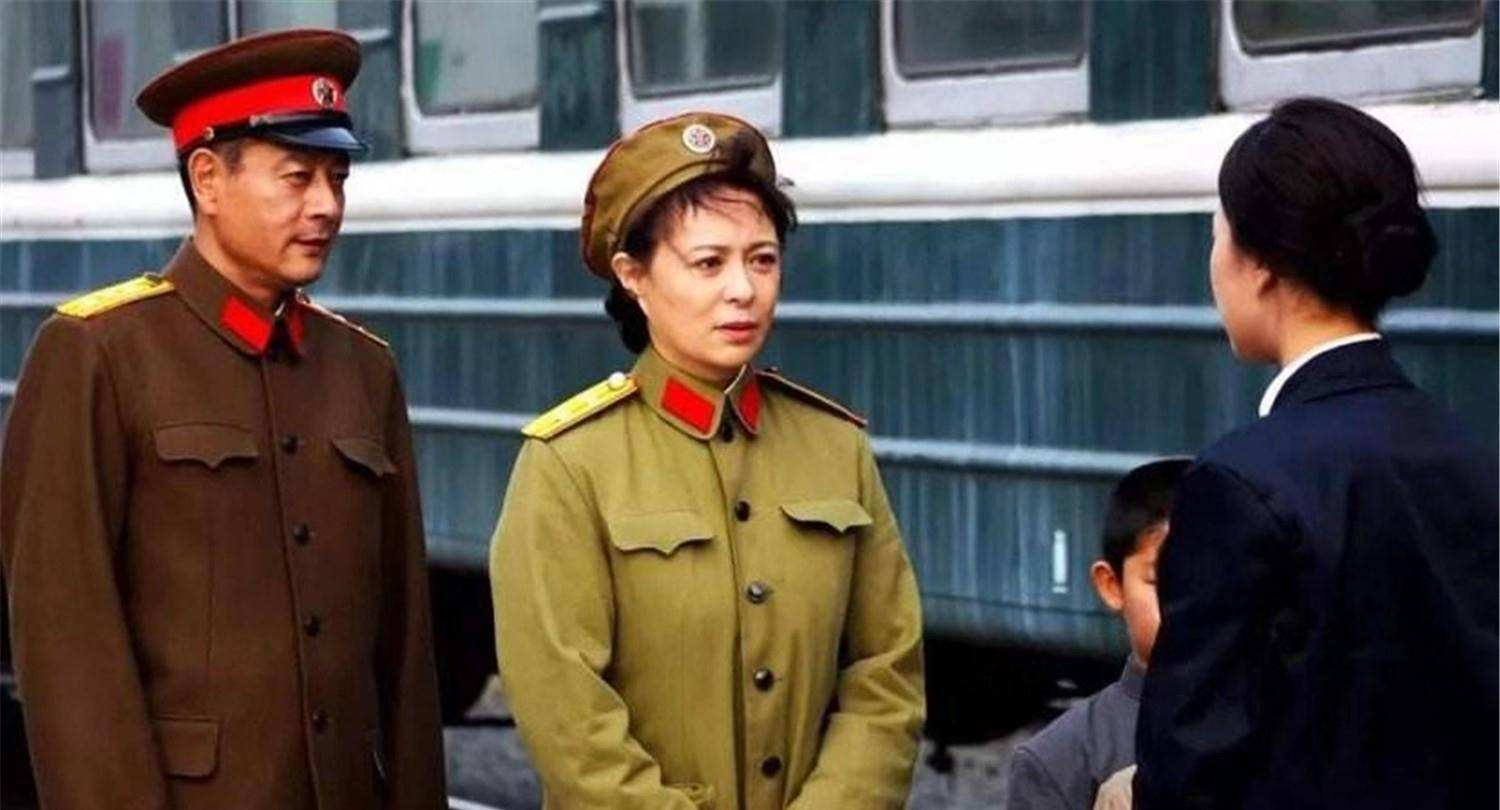 回顾巫刚与初恋恩爱15年离婚后20年不娶为了不婚不育的陈瑾