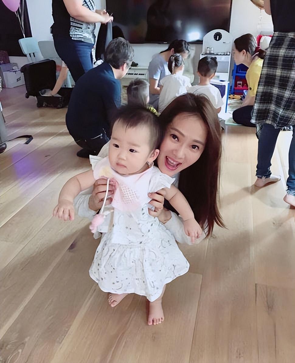 伊能静女儿米粒