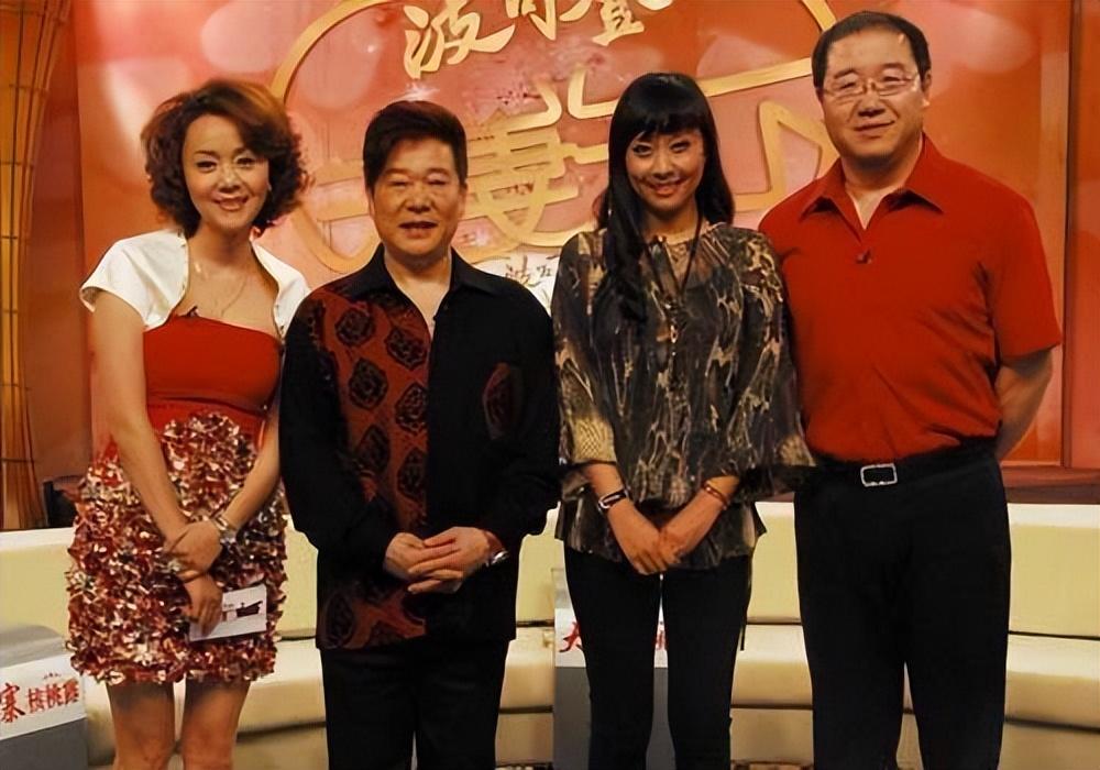 回顾她曾5上春晚肤色黝黑却因此成名丈夫去世后无奈淡出舞台