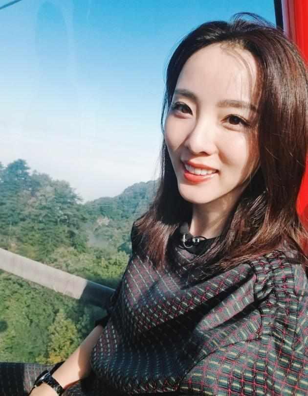 回顾李思思我这辈子正确的决定就是嫁给初恋并生了俩儿子