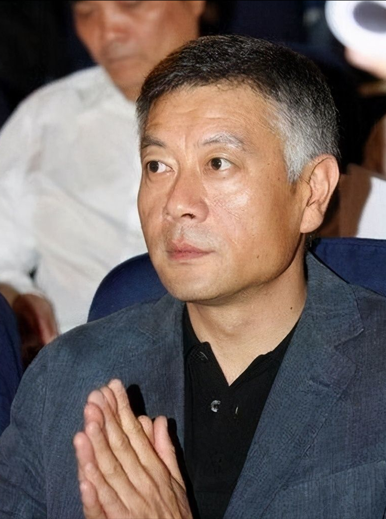 回顾巫刚与初恋恩爱15年离婚后20年不娶为了不婚不育的陈瑾