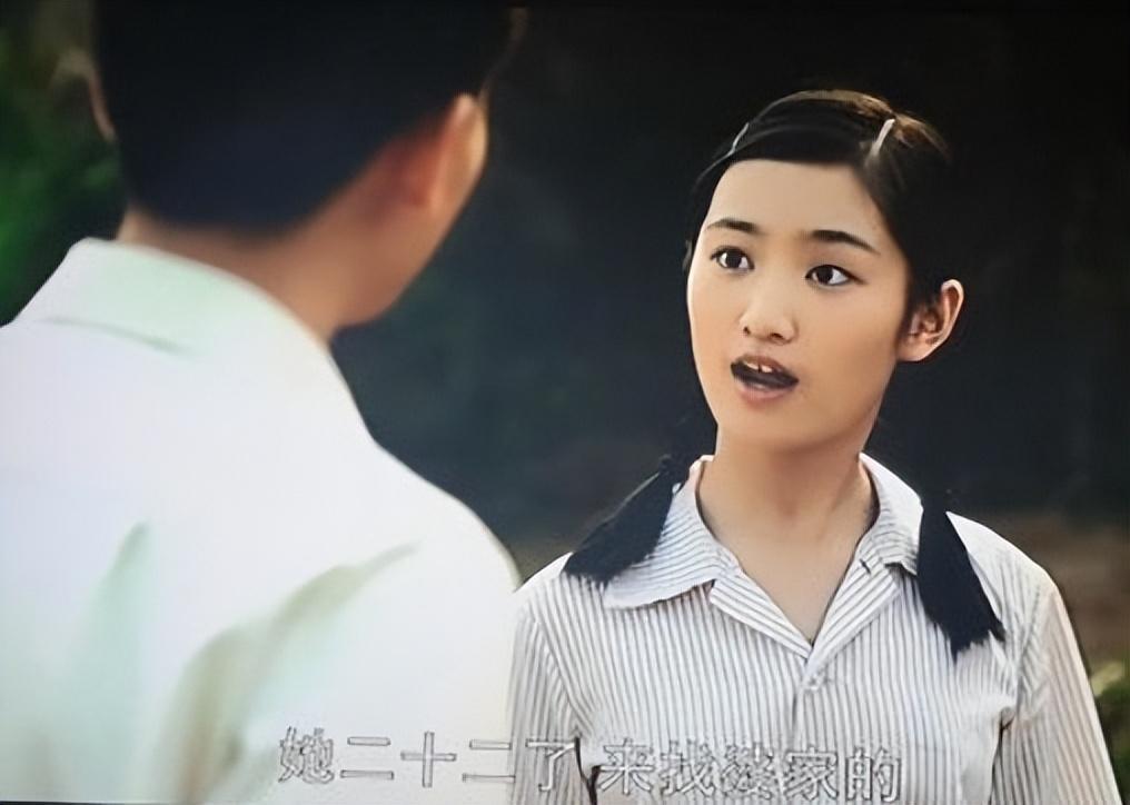 回顾父母爱情捧不红的女演员13岁考上戏如今因整容无戏拍