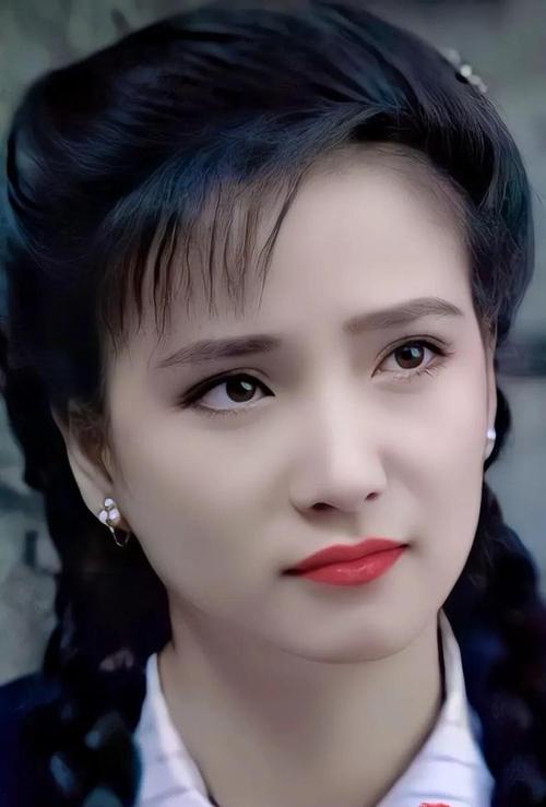 刘威其实是一个非常传统的人,他一直觉得越是漂亮的女人越是危险,哪怕