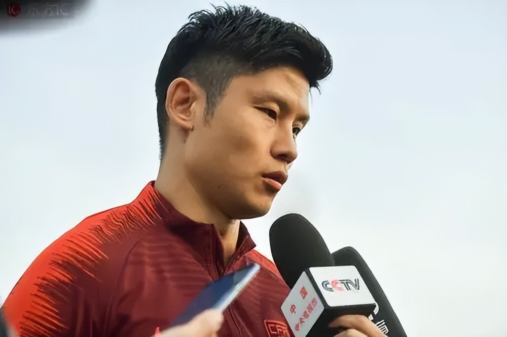 于洋是前北京国安队长 还跟教练同姓 但依然得不到天津队主帅重用