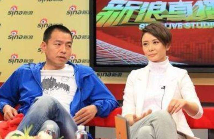 回顾王挺为父母离异落泪38岁帮爸爸还千万巨债40岁与家人和解