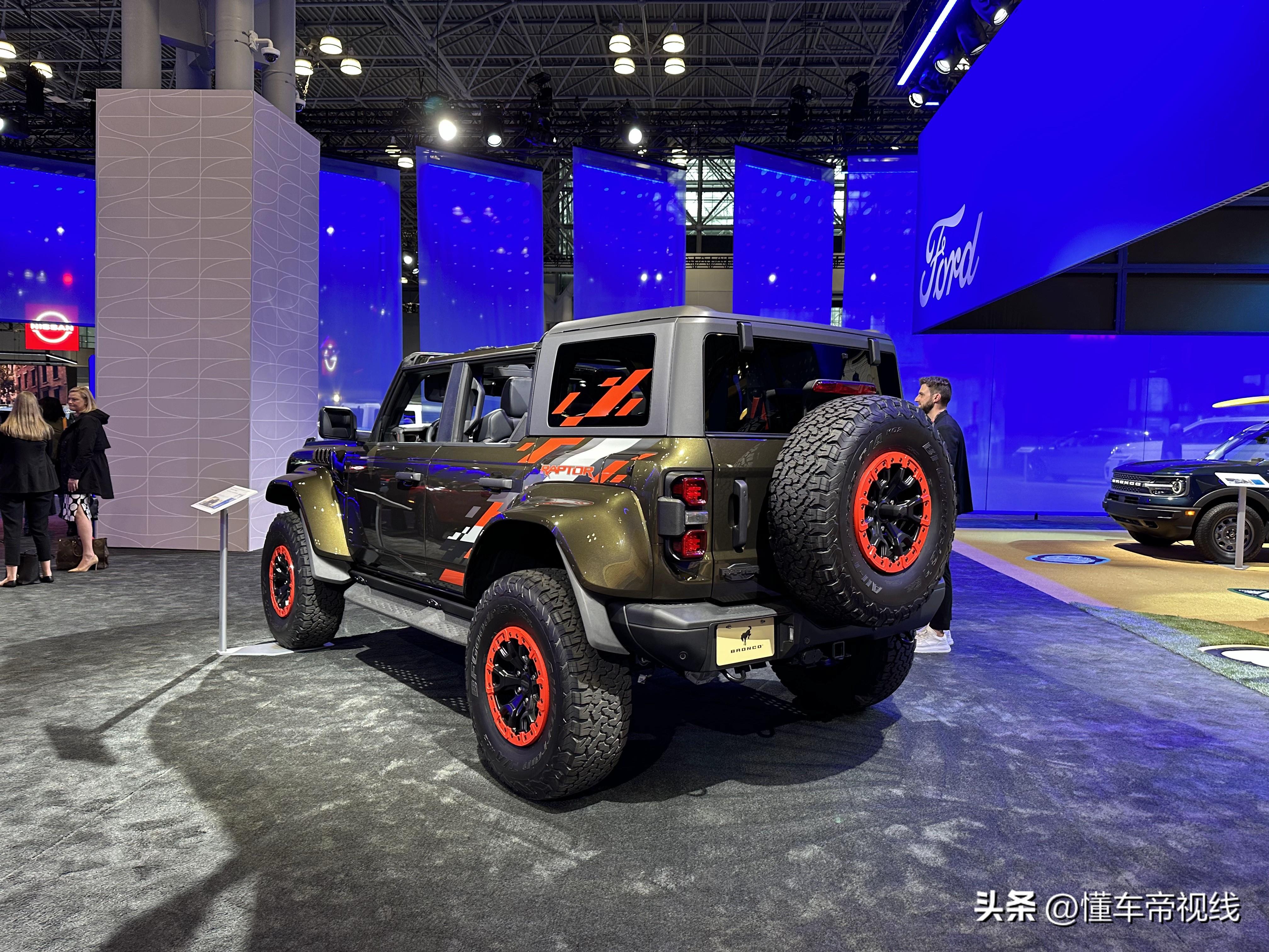 新车|2024纽约车展:新款福特烈马猛禽发布,约合人民币65万元