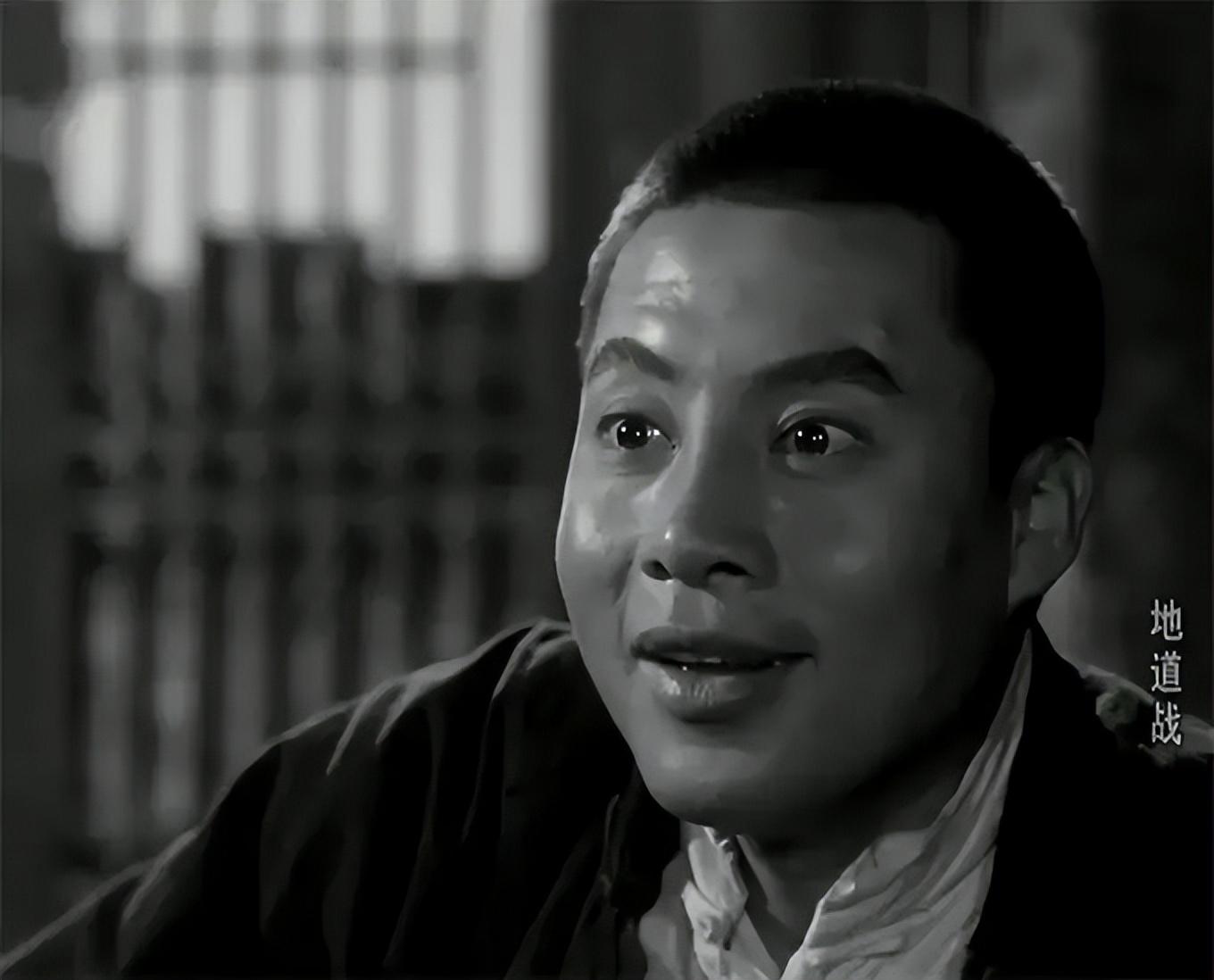 导演最终选定了朱龙广来担任主角高传宝,导演就来到文工团挑选一些