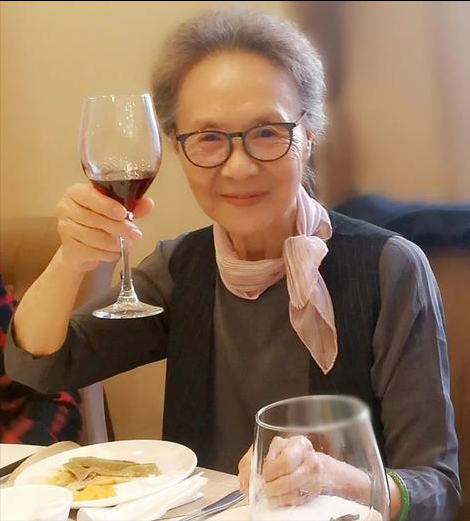 回顾吴彦姝丈夫父母相继离世70岁再就业84岁靠健身火了