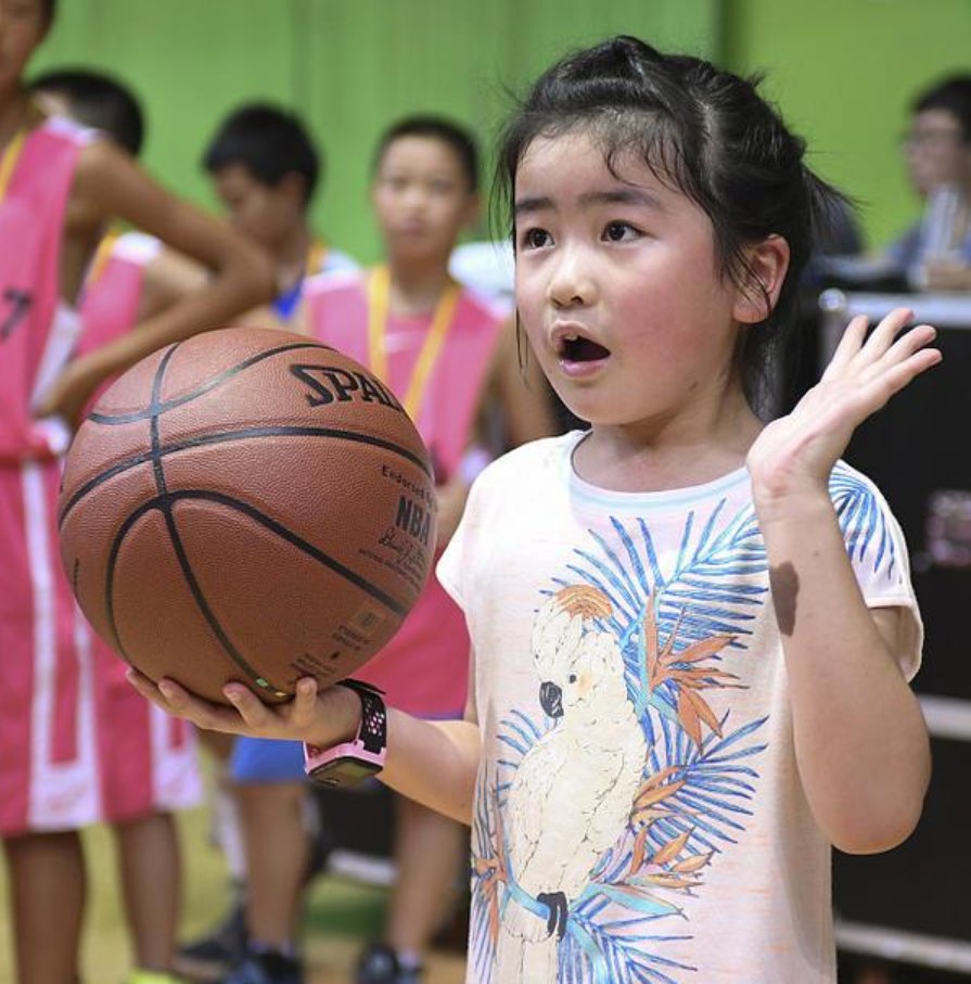 回顾姚明女儿又胖了14岁身高190体重近190斤网友这谁敢娶