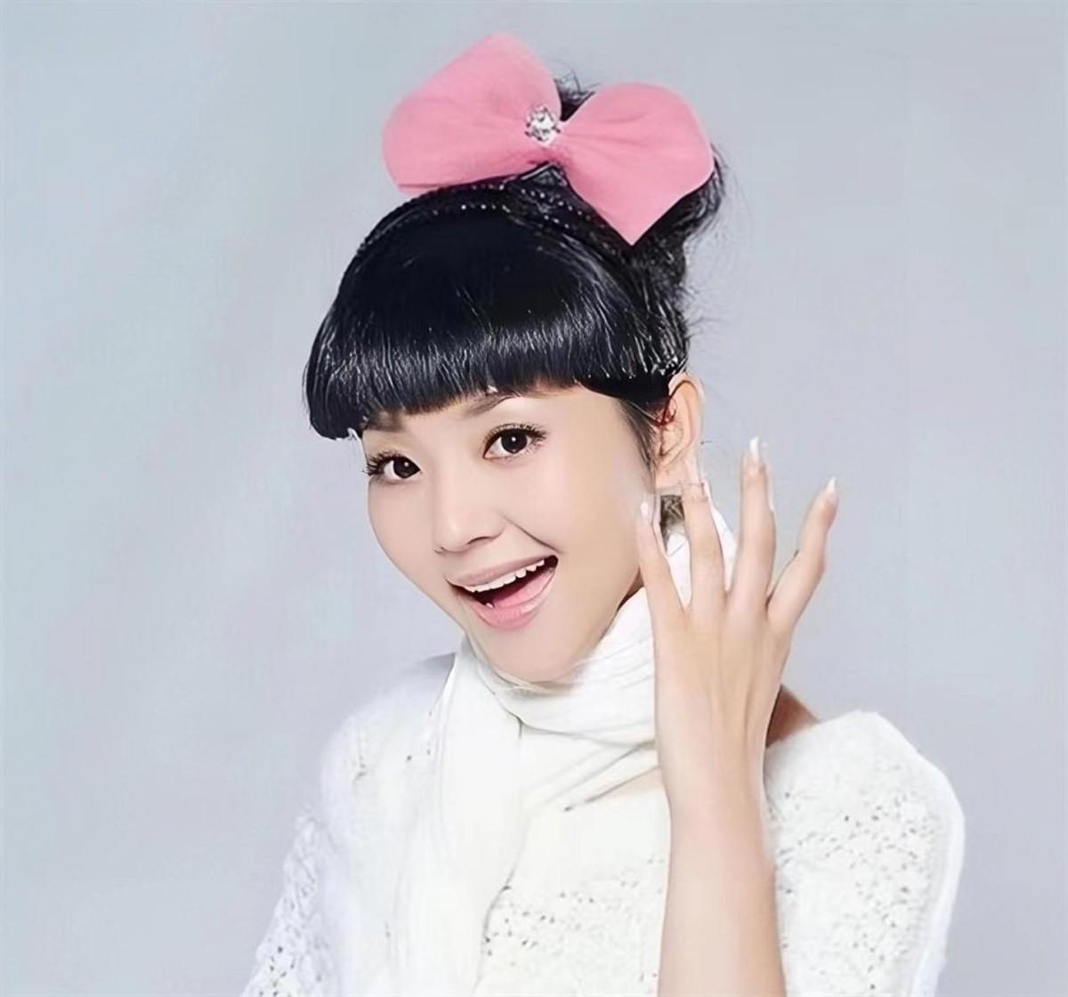 回顾主持人方琼与大8岁领导闪婚婚后分居多年她过得幸福吗