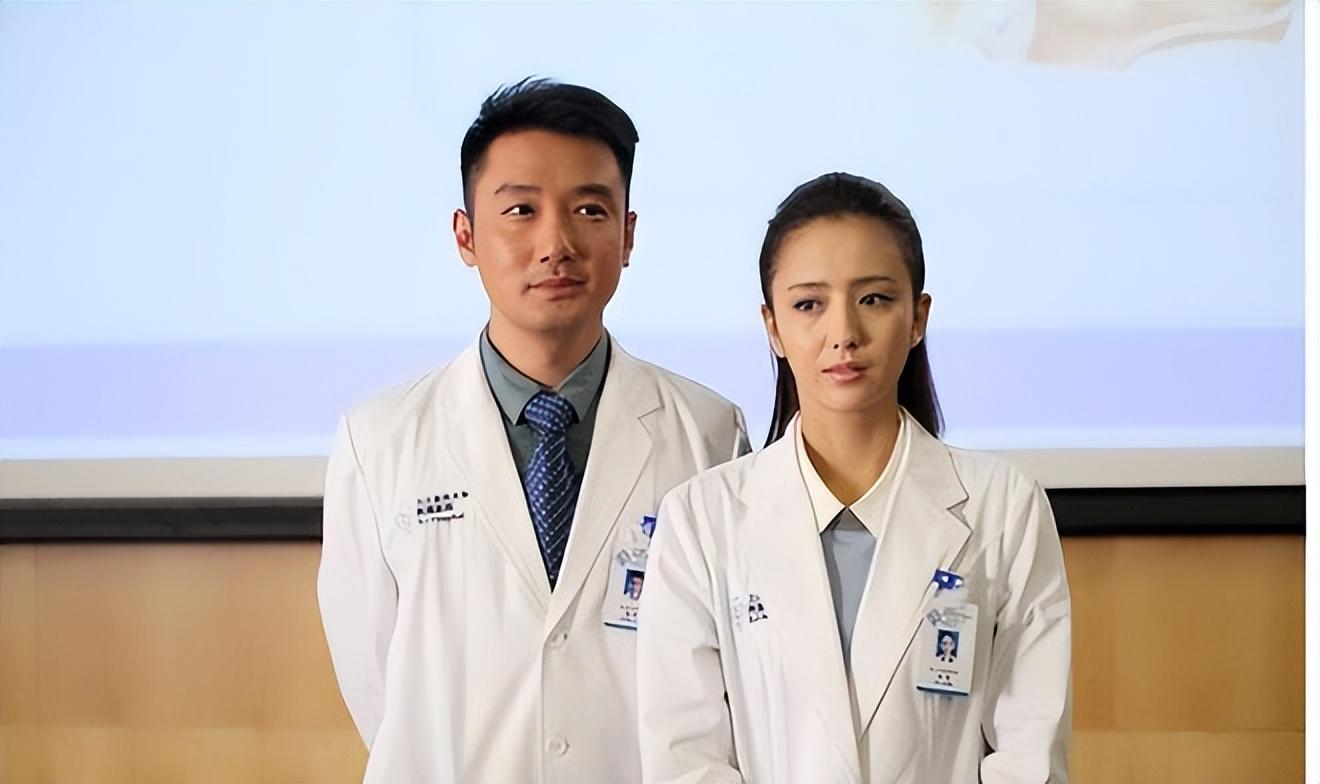 回顾巩峥从央视转行当演员搭档孙俪爆红33岁无绯闻闷声拿影帝