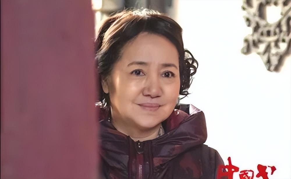 回顾李幼斌的姐姐李野萍国家一级演员处世低调多次拒与弟合作