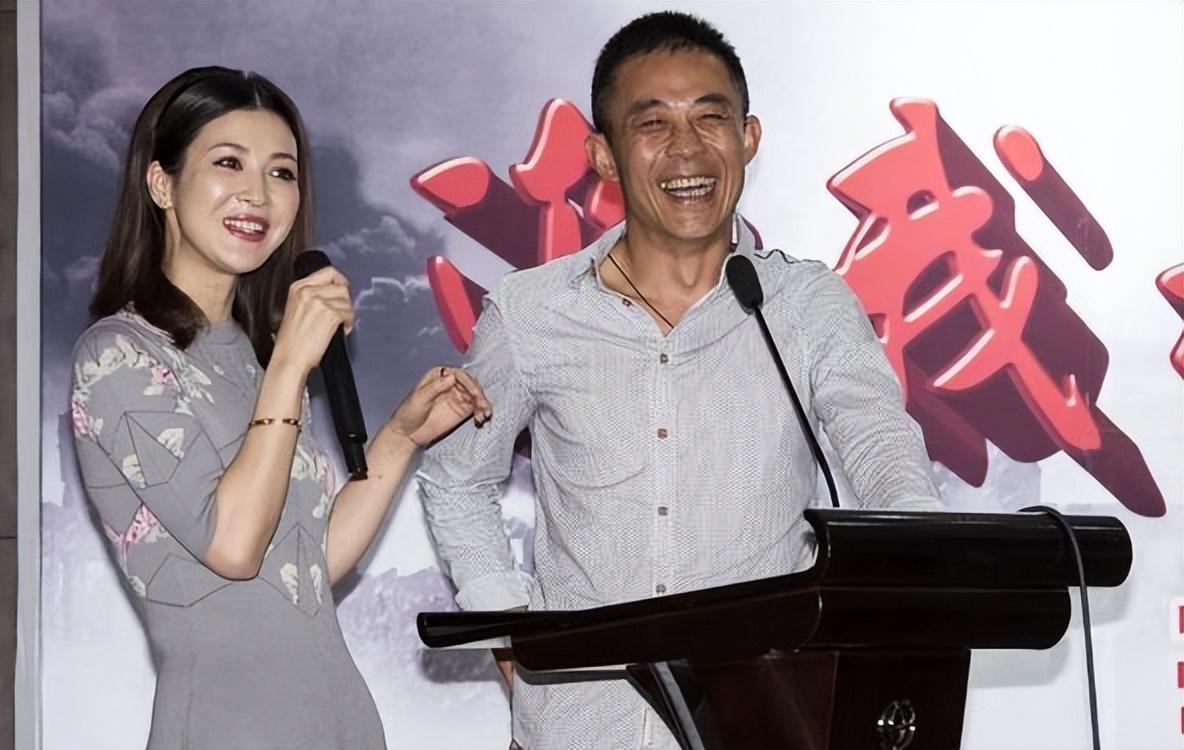 回顾她是侯勇的三婚娇妻为爱倒追大25岁老公没有孩子也幸福