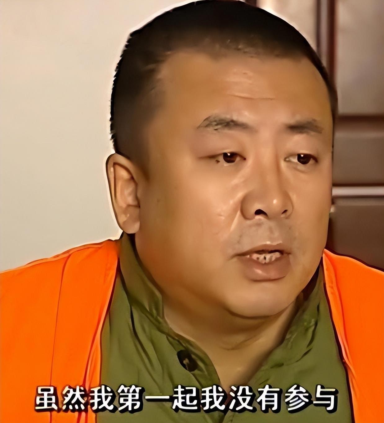 吉世光原本也没有走上歧途,他最初是想赚钱,所以一直做着一些倒买倒卖