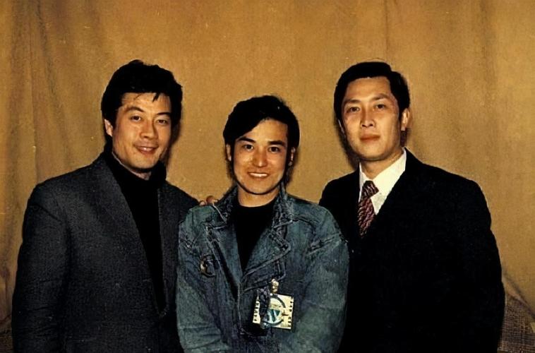 回顾巫刚与初恋恩爱15年离婚后20年不娶为了不婚不育的陈瑾