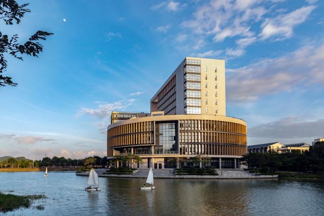 教育优质作者发文挑战赛# 海南热带海洋学院,被成为"海带学院"的它