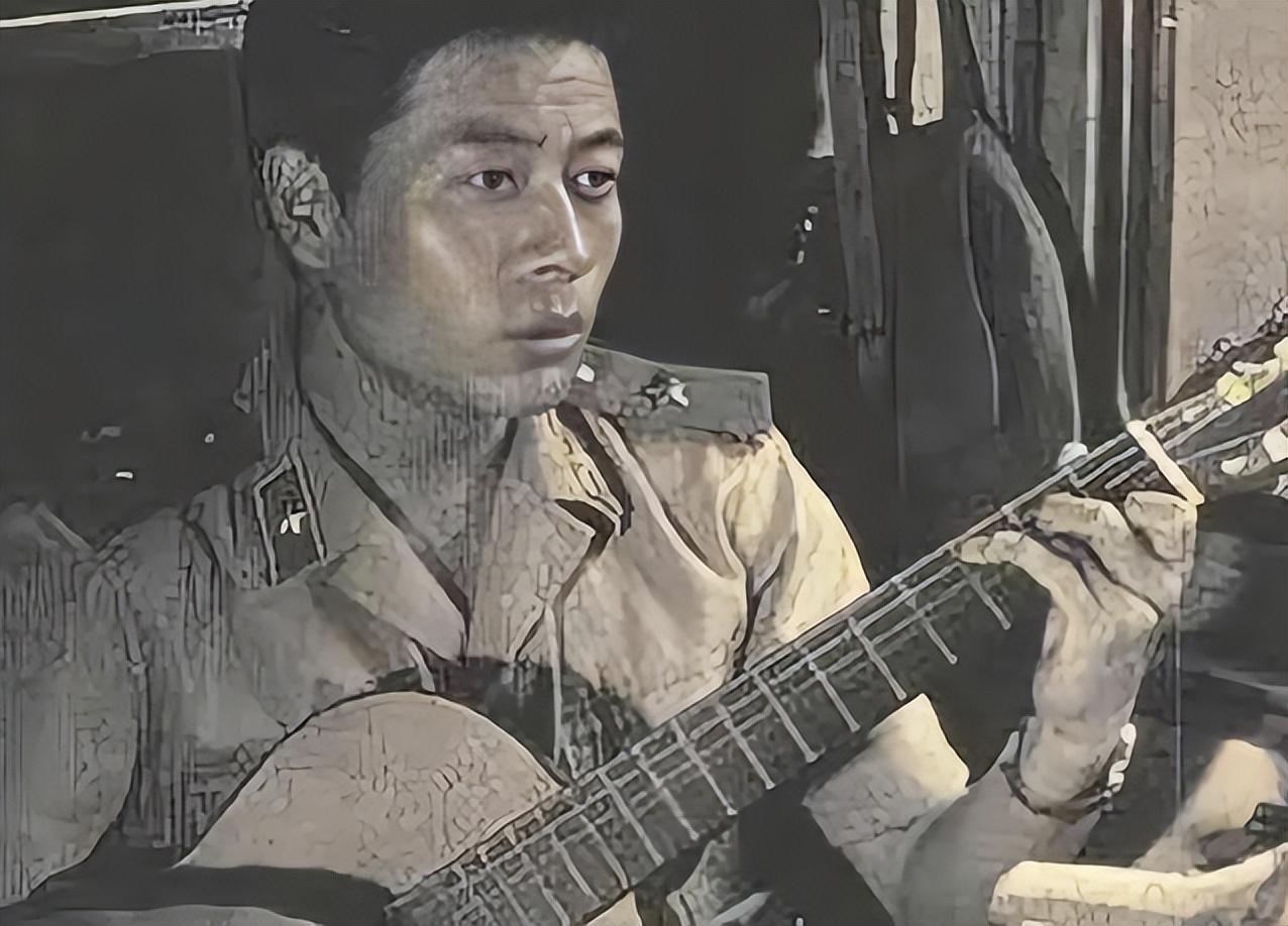 回顾演员巫刚跟前妻离婚后无儿无女晚年和陈瑾作伴