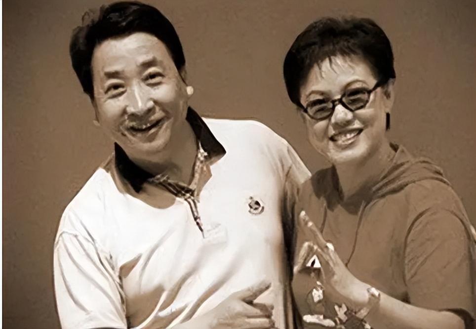 回顾姜昆不顾妻子反对收养养子15年后养子为何要找亲生父母