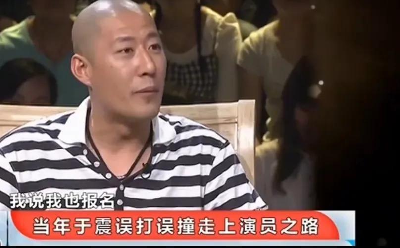 回顾于震一婚妻子说他家暴二婚妻子说他宠妻哪一个是真实的