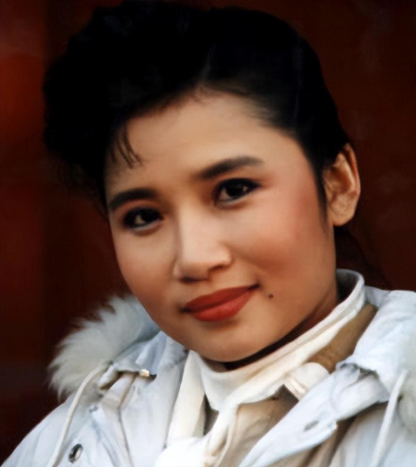 回顾27岁走红34岁当尼姑好人一生平安李娜经历了啥