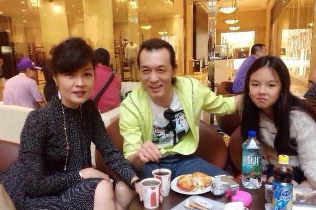 回顾哈文丈夫李咏病逝后坚持不改嫁还定期给公婆生活费