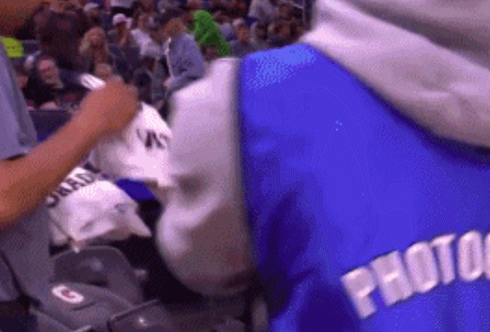 火勇大战库里玩命了,破6年不胜尴尬纪录,争第10勇士手握3大优势