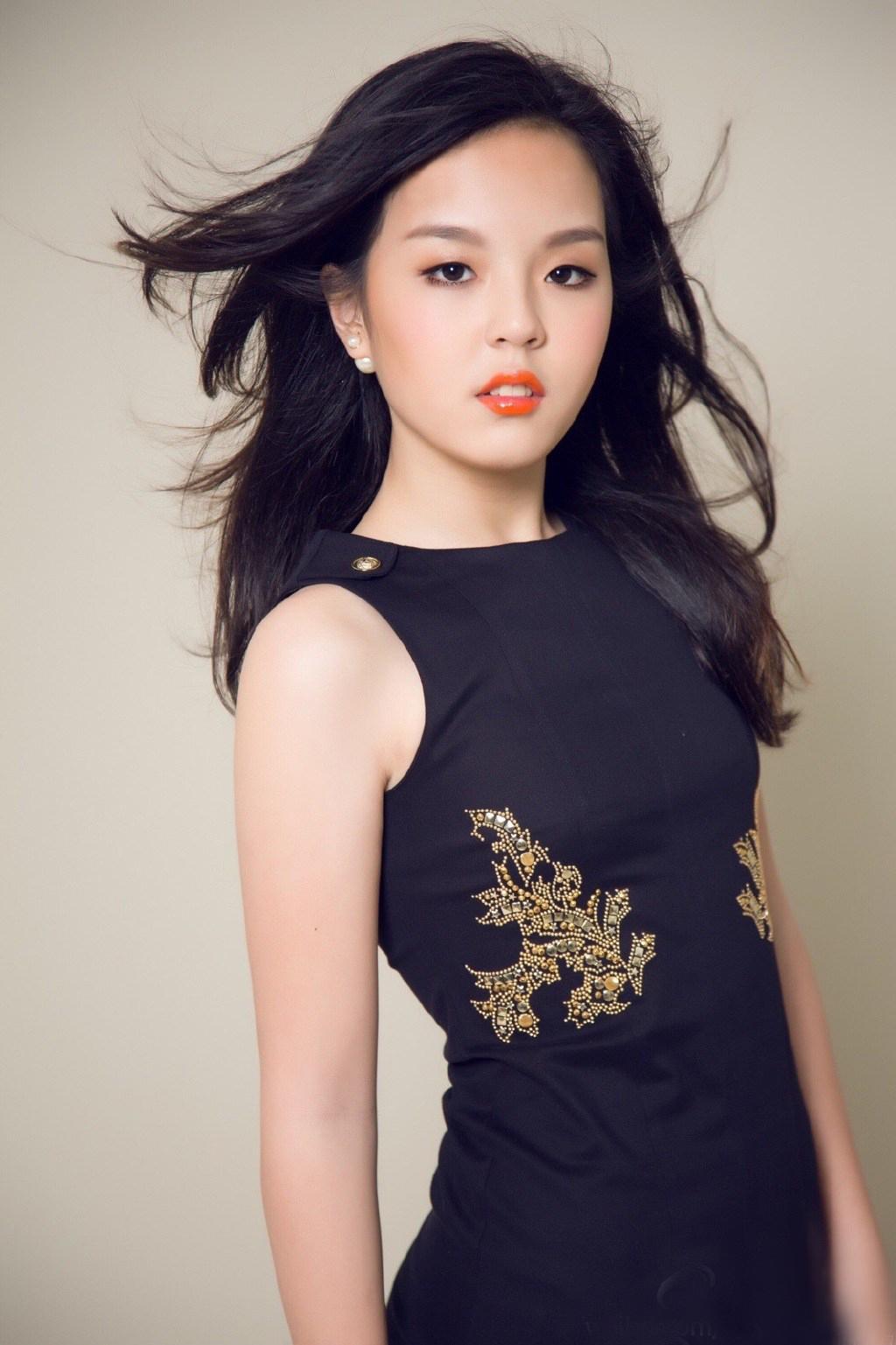 回顾哈文丈夫李咏病逝后我依然是李家的儿媳妇待公婆如父母