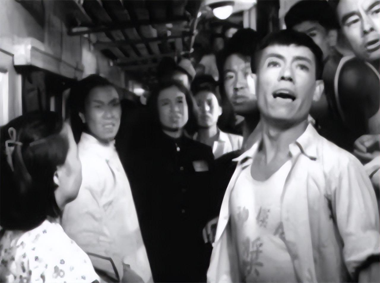 1959年沈阳到北京的列车神秘失踪找到后为何多出300多名乘客
