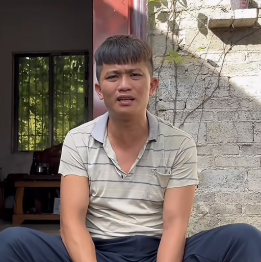 爽叔是雷州人,在抖音兴起之后,尤其喜欢在网络上分享一些搞怪视频