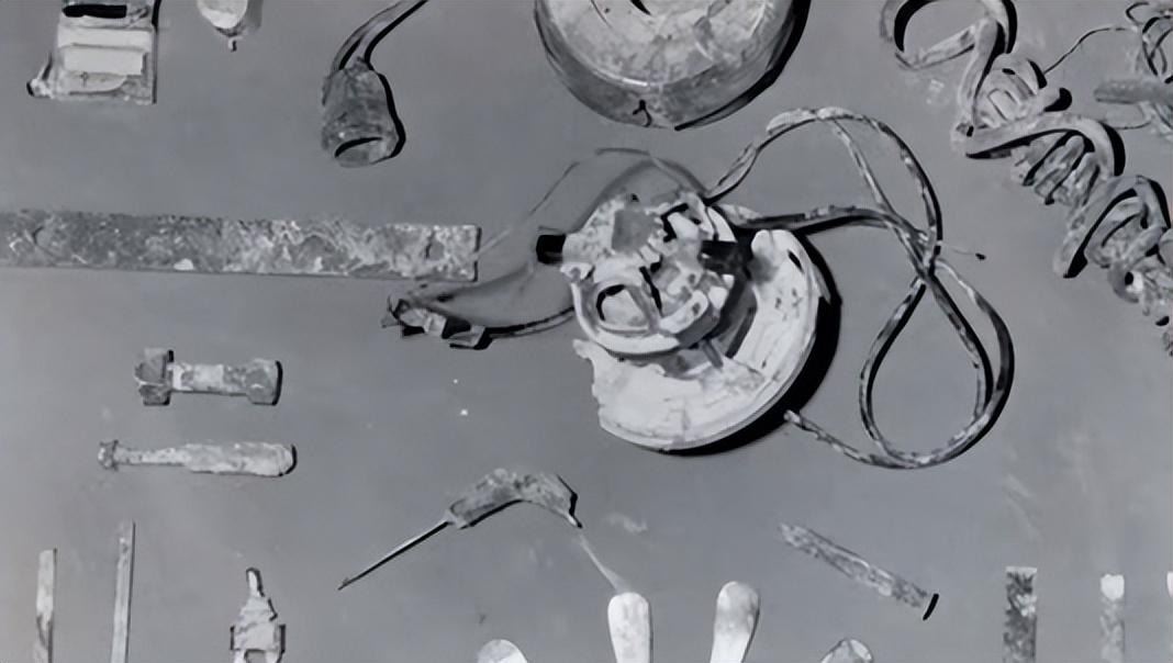 回顾高智商越狱挖洞一年肥皂做假人头逃亡61年仍下落不明